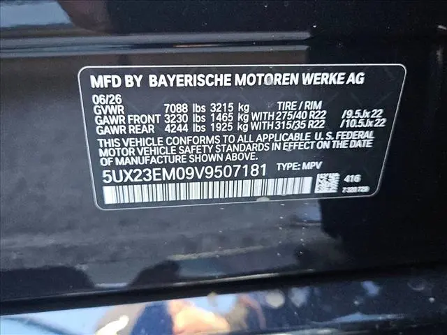 2027 BMW X7 - $100,312