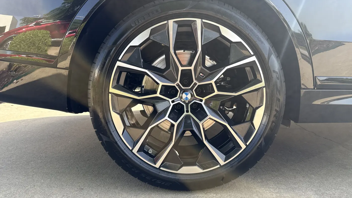 2027 BMW X7 xDrive40i