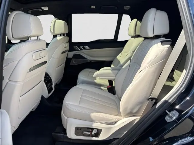 2023 BMW X7 - $63,995