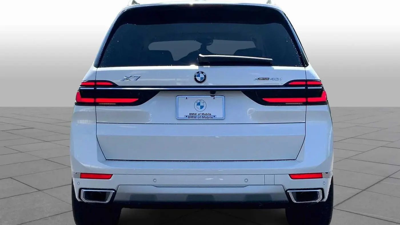 2026 BMW X7 xDrive40i