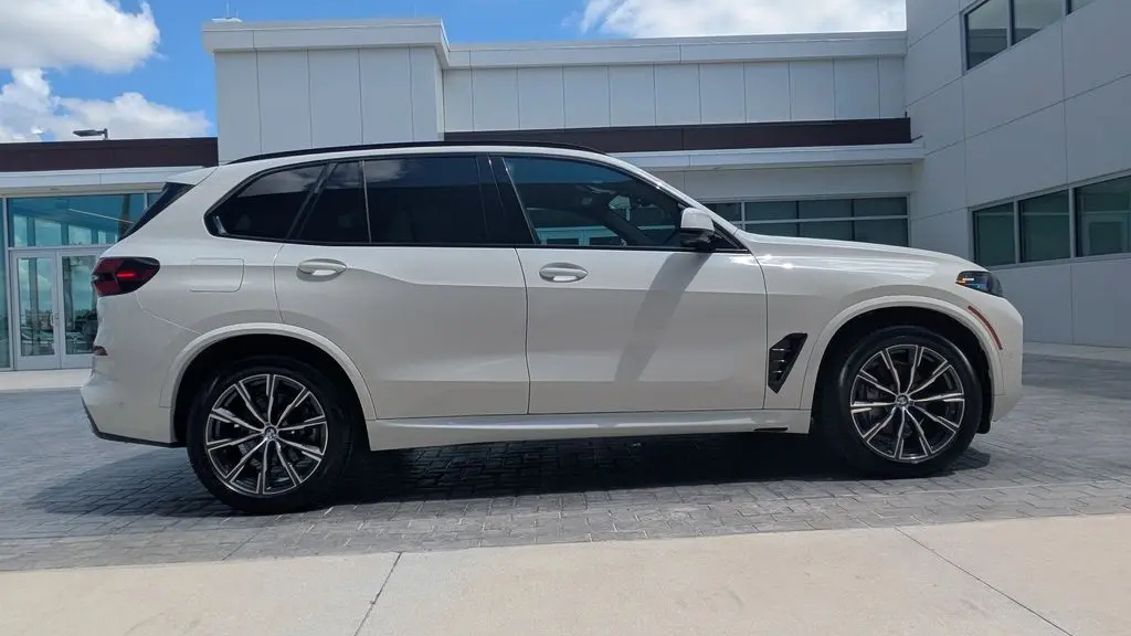 2025 BMW X5 xDrive40i