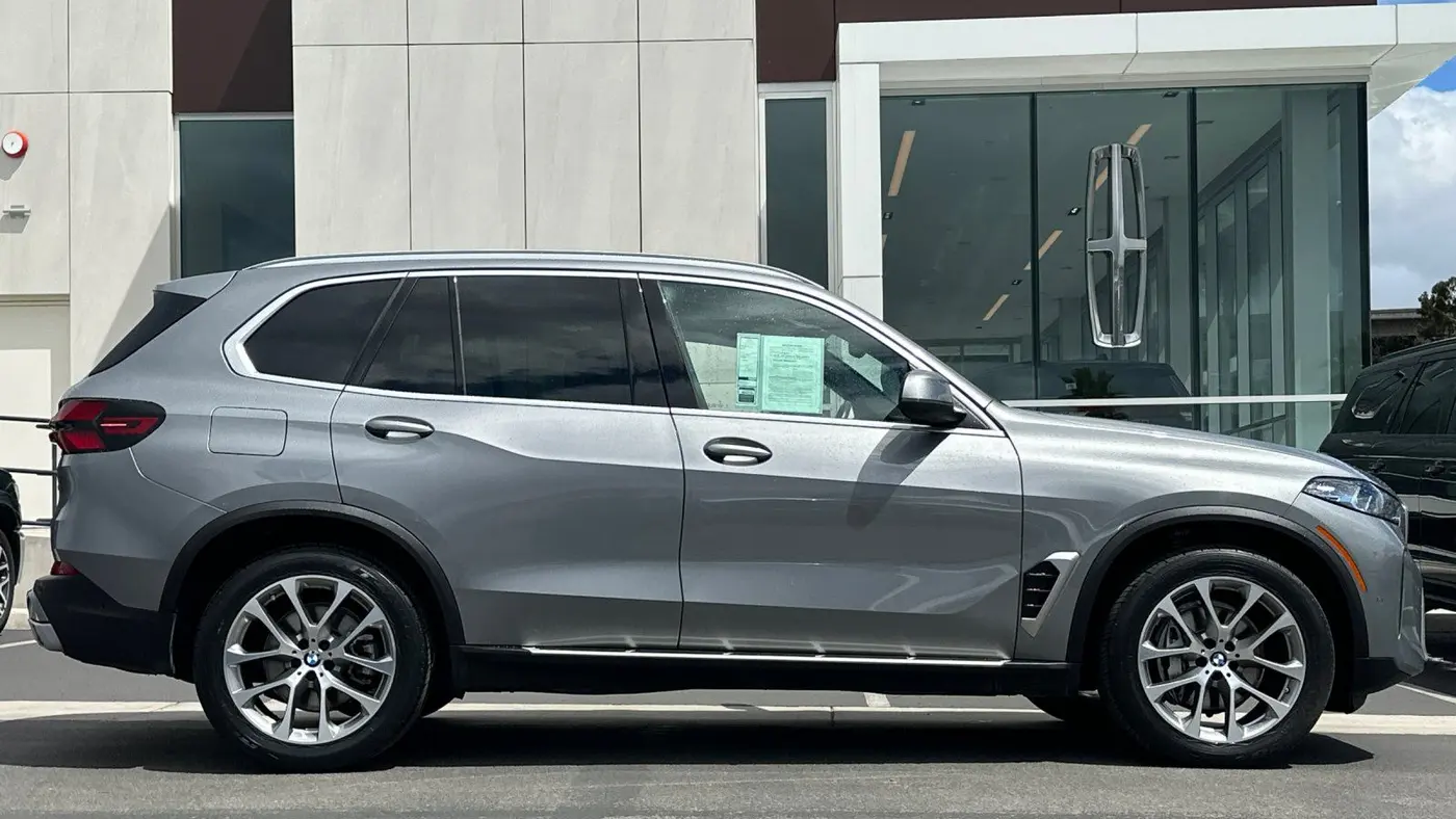 2025 BMW X5 xDrive40i