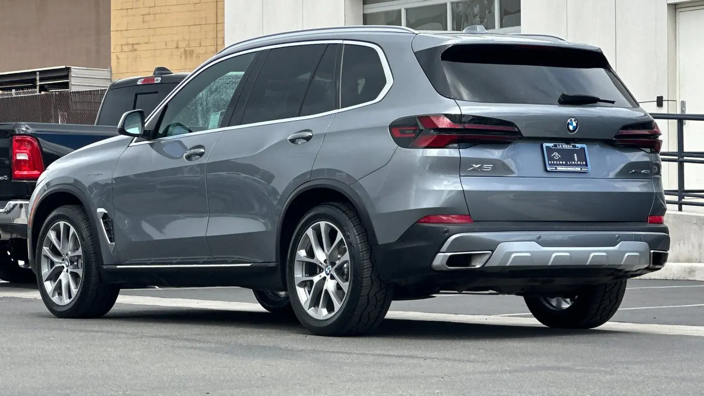 2025 BMW X5 xDrive40i