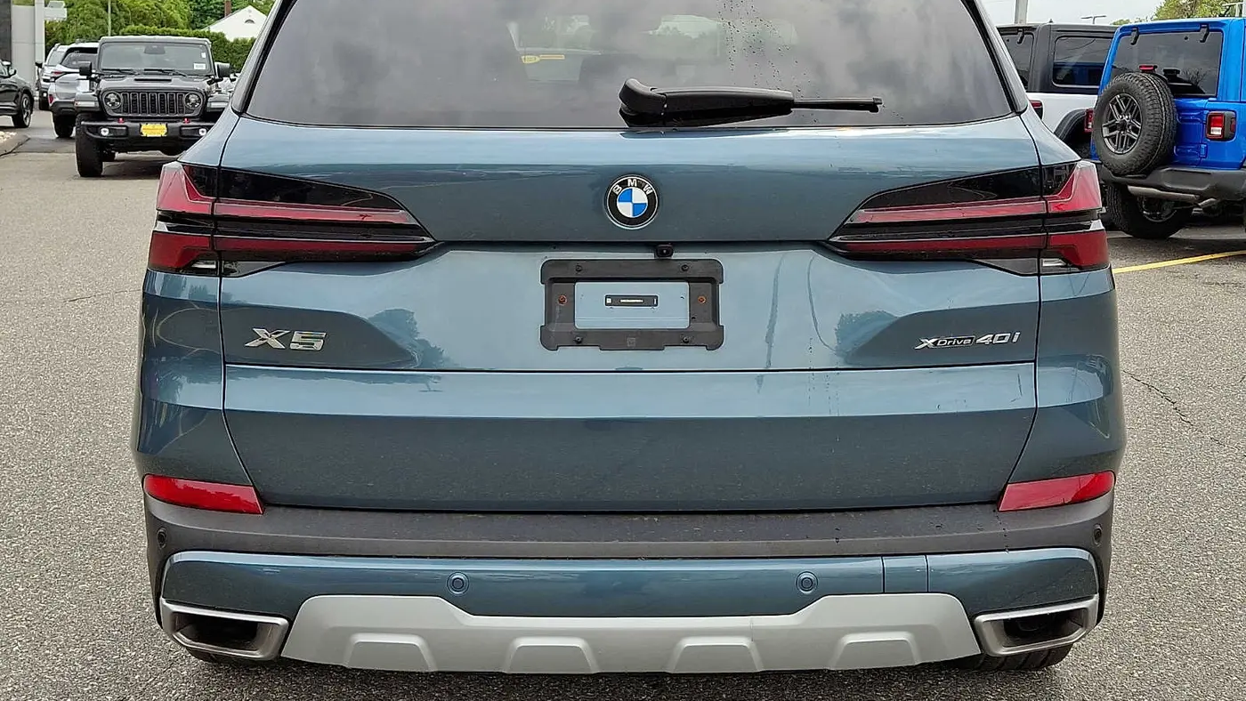 2025 BMW X5 xDrive40i