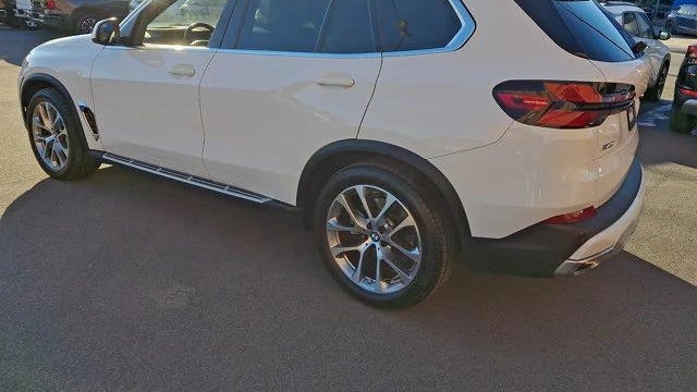 2025 BMW X5 xDrive40i