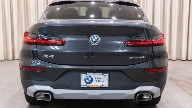 2023 BMW X4 xDrive30i