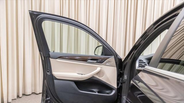 2023 BMW X4 xDrive30i