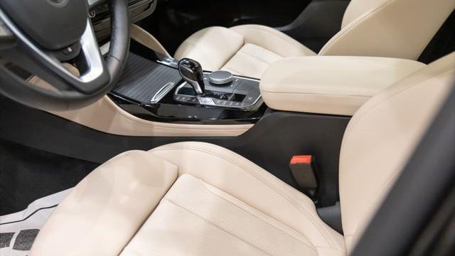 2023 BMW X4 xDrive30i
