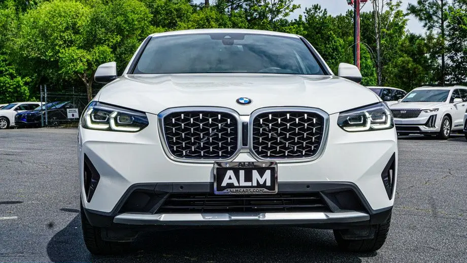 2025 BMW X4 xDrive30i