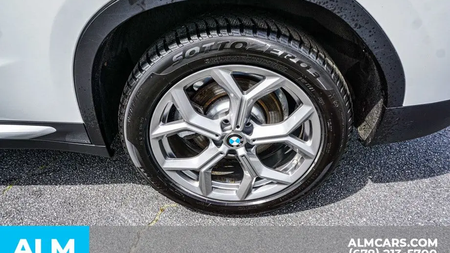 2025 BMW X4 xDrive30i