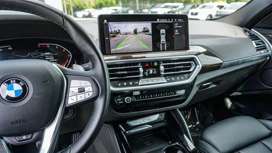 2025 BMW X4 xDrive30i