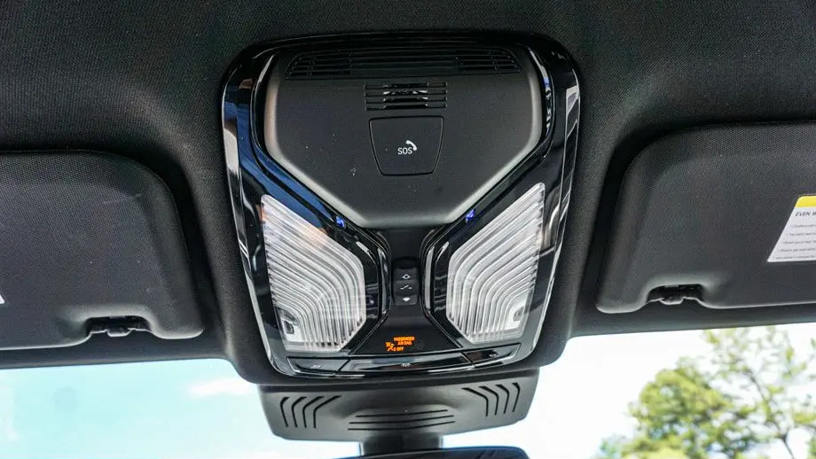 2025 BMW X4 xDrive30i