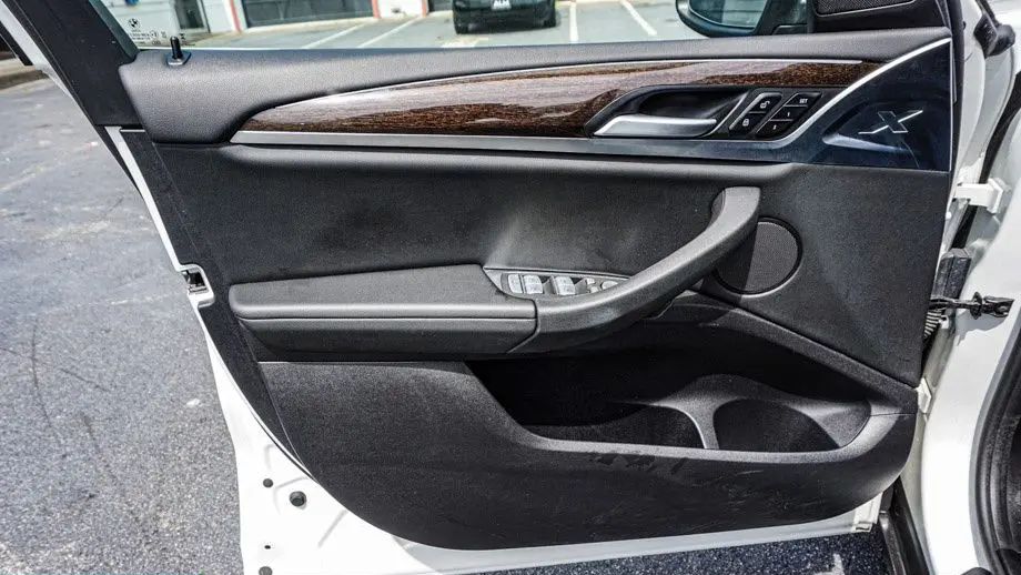 2025 BMW X4 xDrive30i
