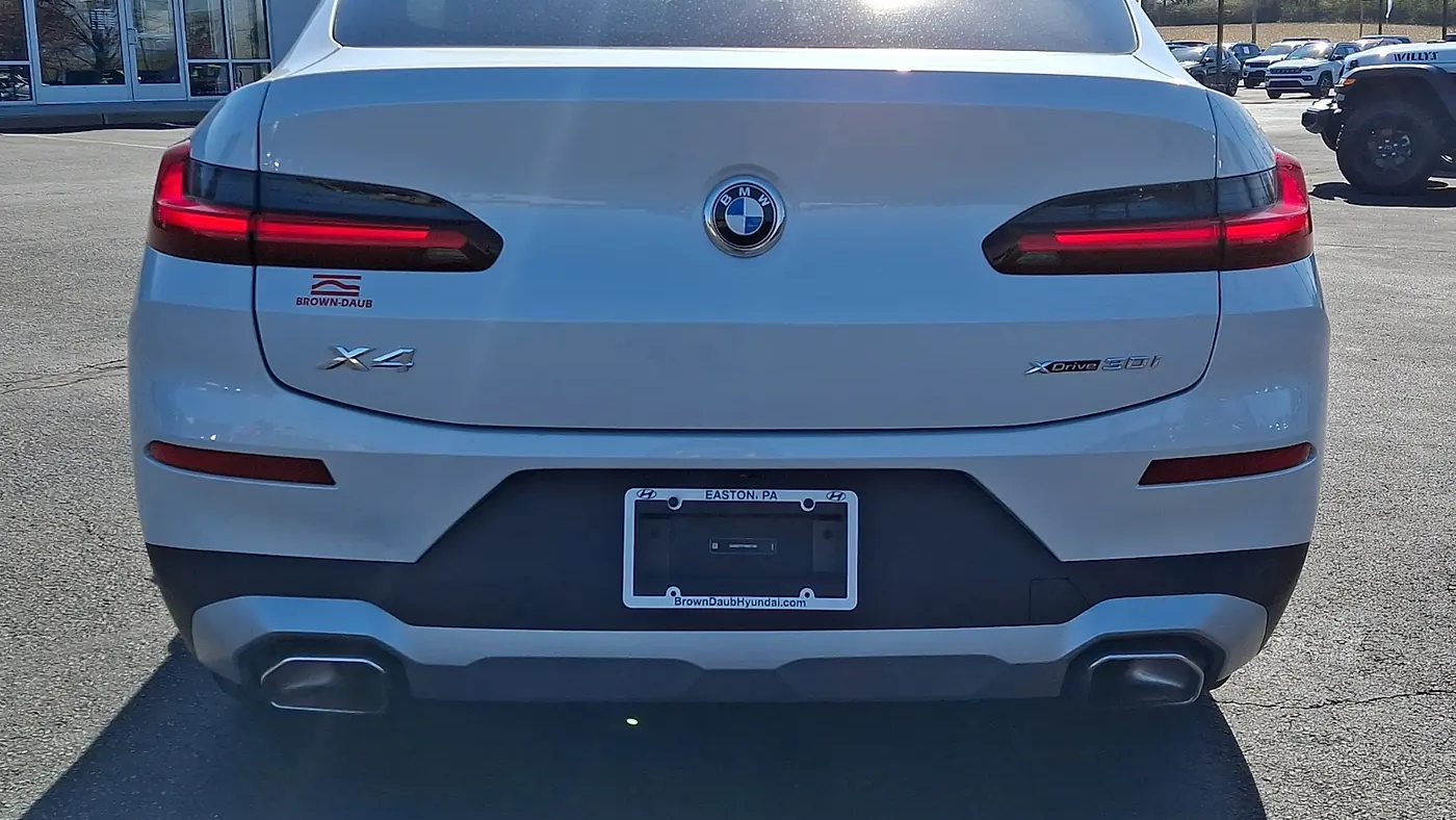 2024 BMW X4 xDrive30i
