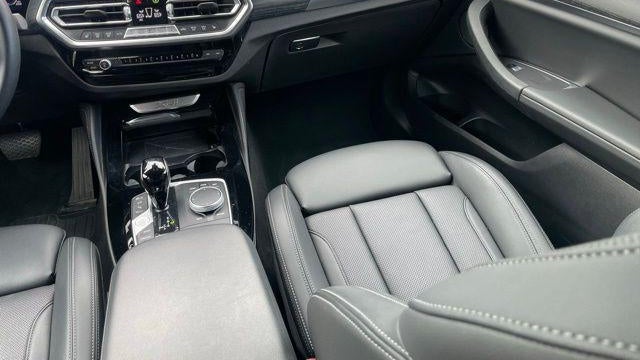 2023 BMW X4 xDrive30i