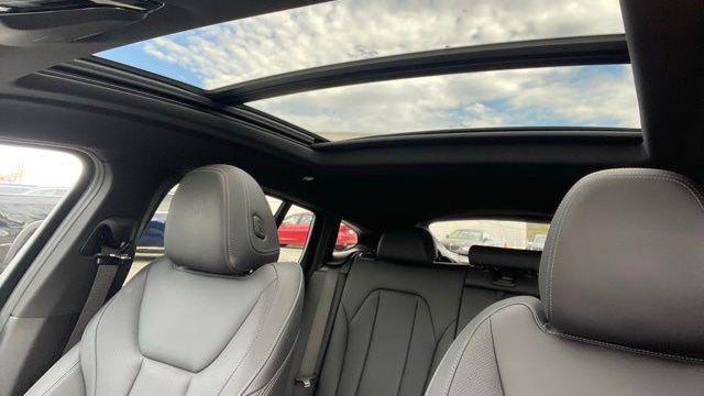 2023 BMW X4 xDrive30i