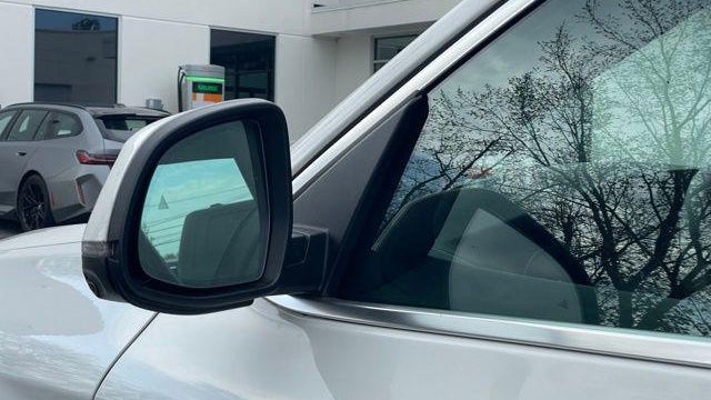 2023 BMW X4 xDrive30i