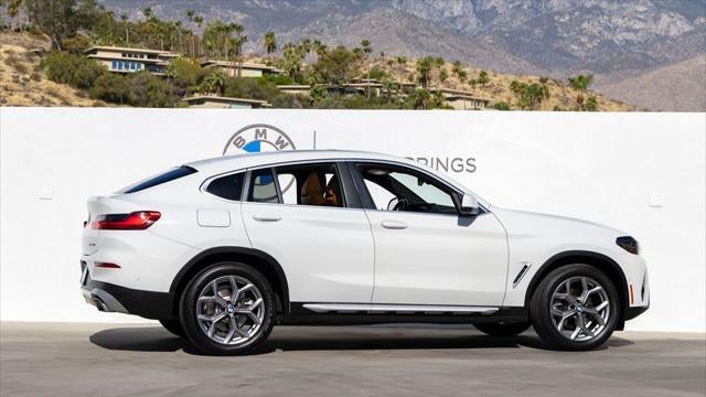 2023 BMW X4 xDrive30i