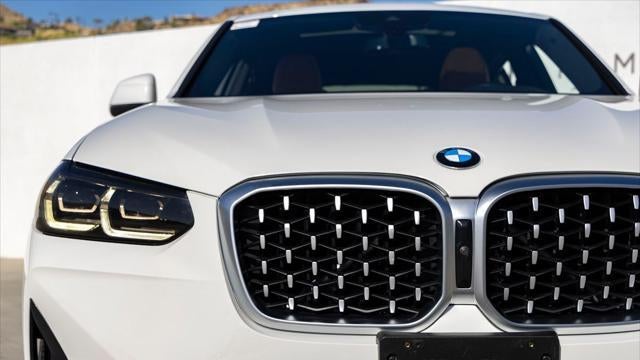 2023 BMW X4 xDrive30i