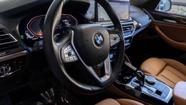 2023 BMW X4 xDrive30i
