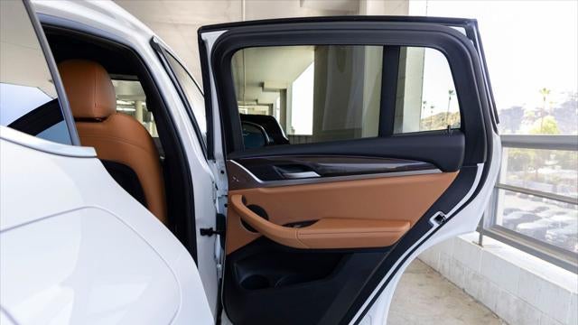 2023 BMW X4 xDrive30i