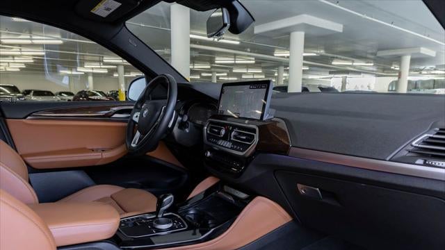 2023 BMW X4 xDrive30i