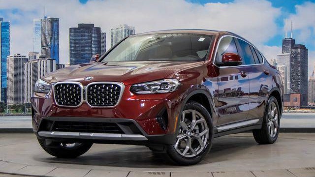 2025 BMW X4 xDrive30i
