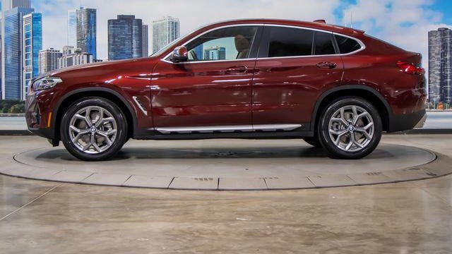 2025 BMW X4 xDrive30i
