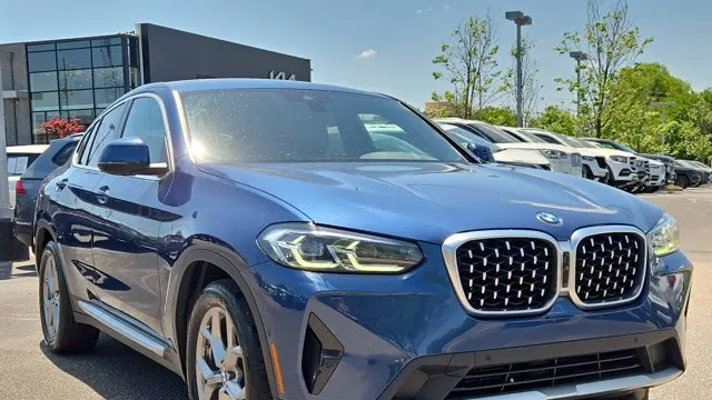 2022 BMW X4 xDrive30i