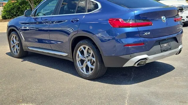 2022 BMW X4 xDrive30i