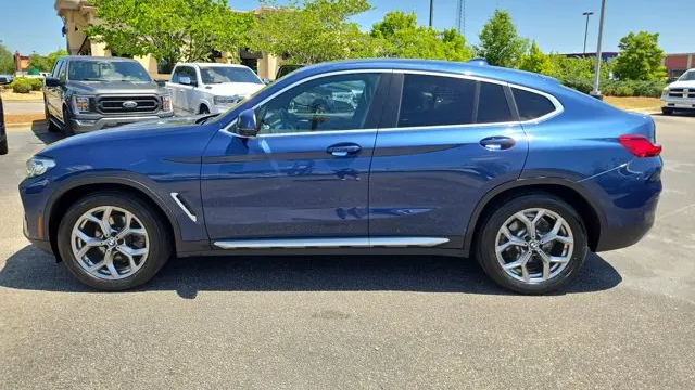2022 BMW X4 xDrive30i