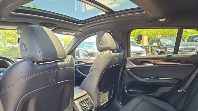 2022 BMW X4 xDrive30i