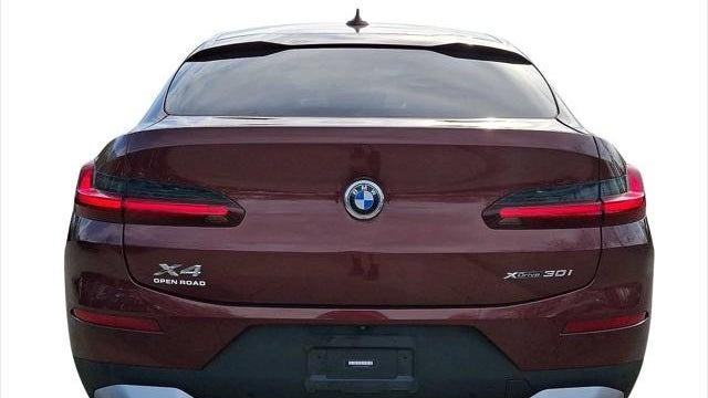 2023 BMW X4 xDrive30i