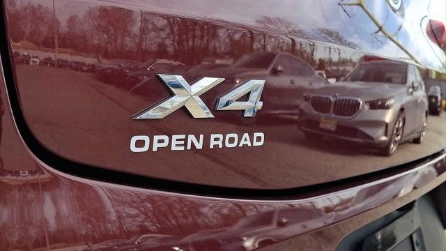 2023 BMW X4 xDrive30i