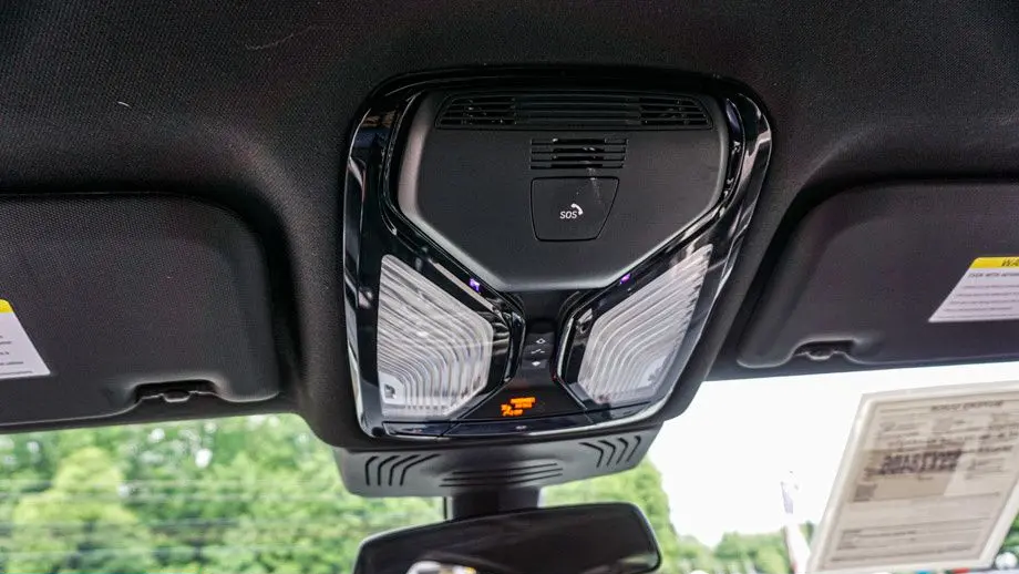 2025 BMW X4 xDrive30i