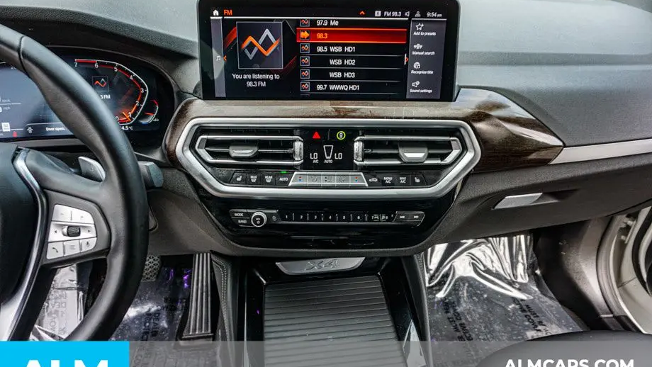 2025 BMW X4 xDrive30i
