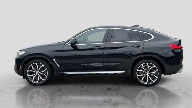 2022 BMW X4 xDrive30i