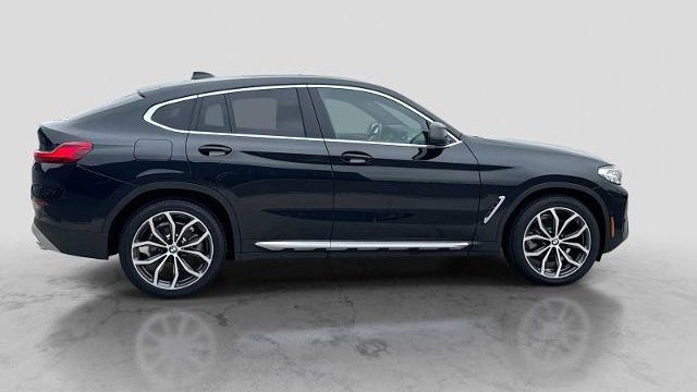 2022 BMW X4 xDrive30i