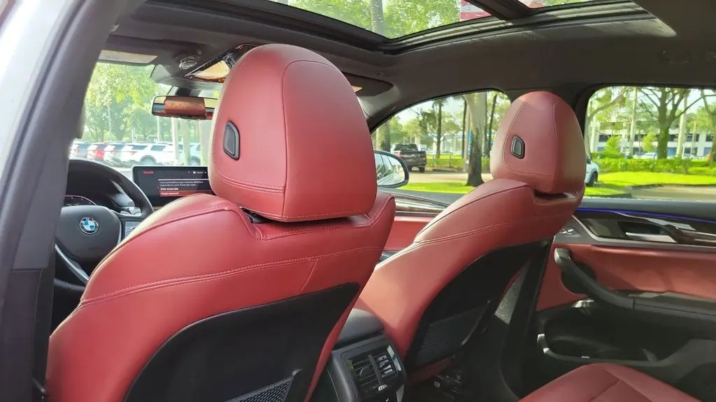 2023 BMW X4 xDrive30i
