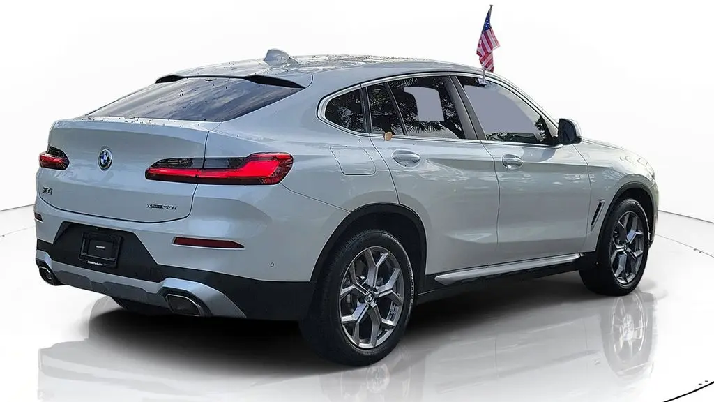 2023 BMW X4 xDrive30i