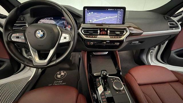 2023 BMW X4 xDrive30i