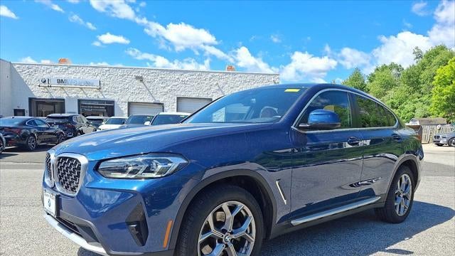 2023 BMW X4 xDrive30i