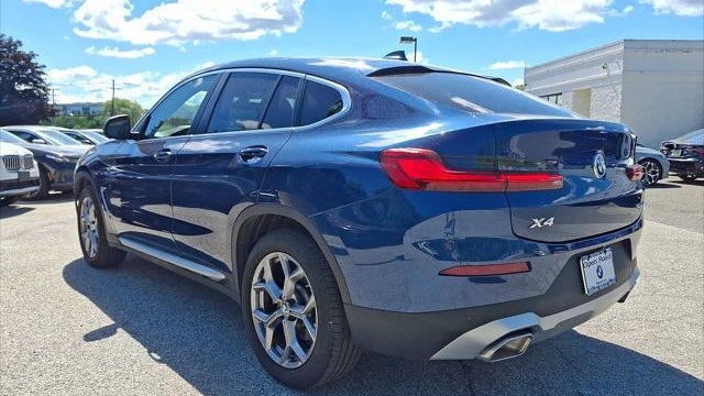 2023 BMW X4 xDrive30i