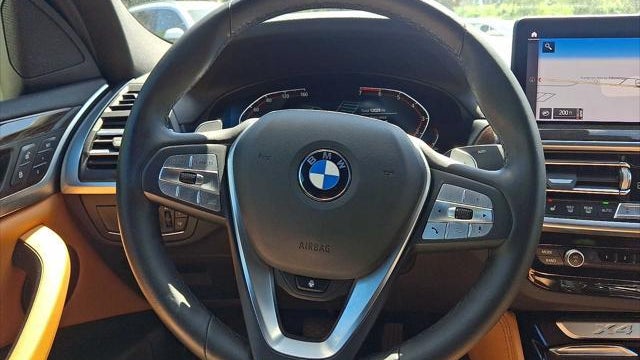 2023 BMW X4 xDrive30i