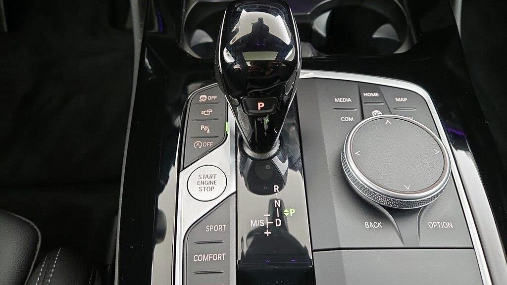 2025 BMW X4 xDrive30i