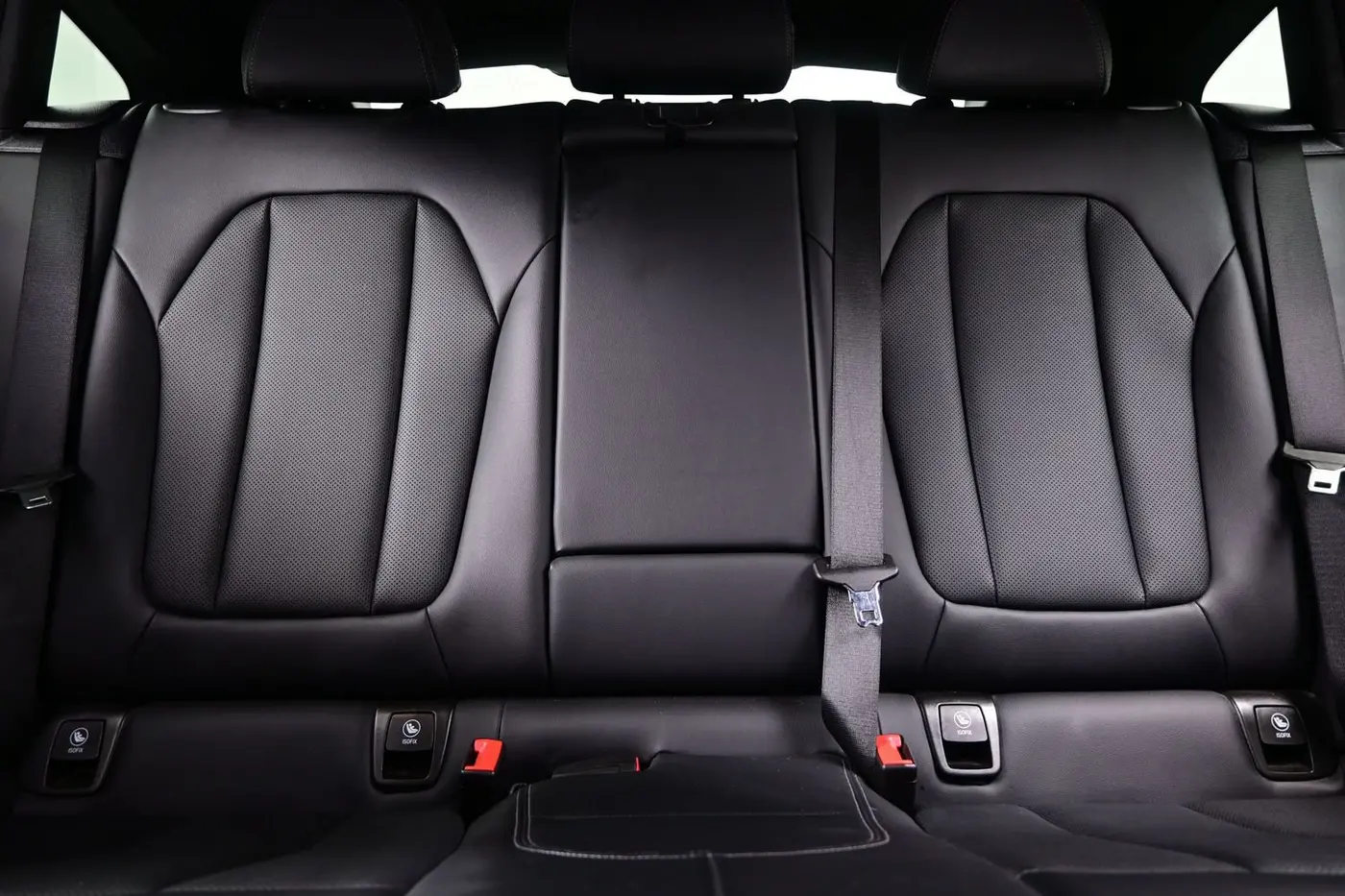 2025 BMW X4 - $44,190