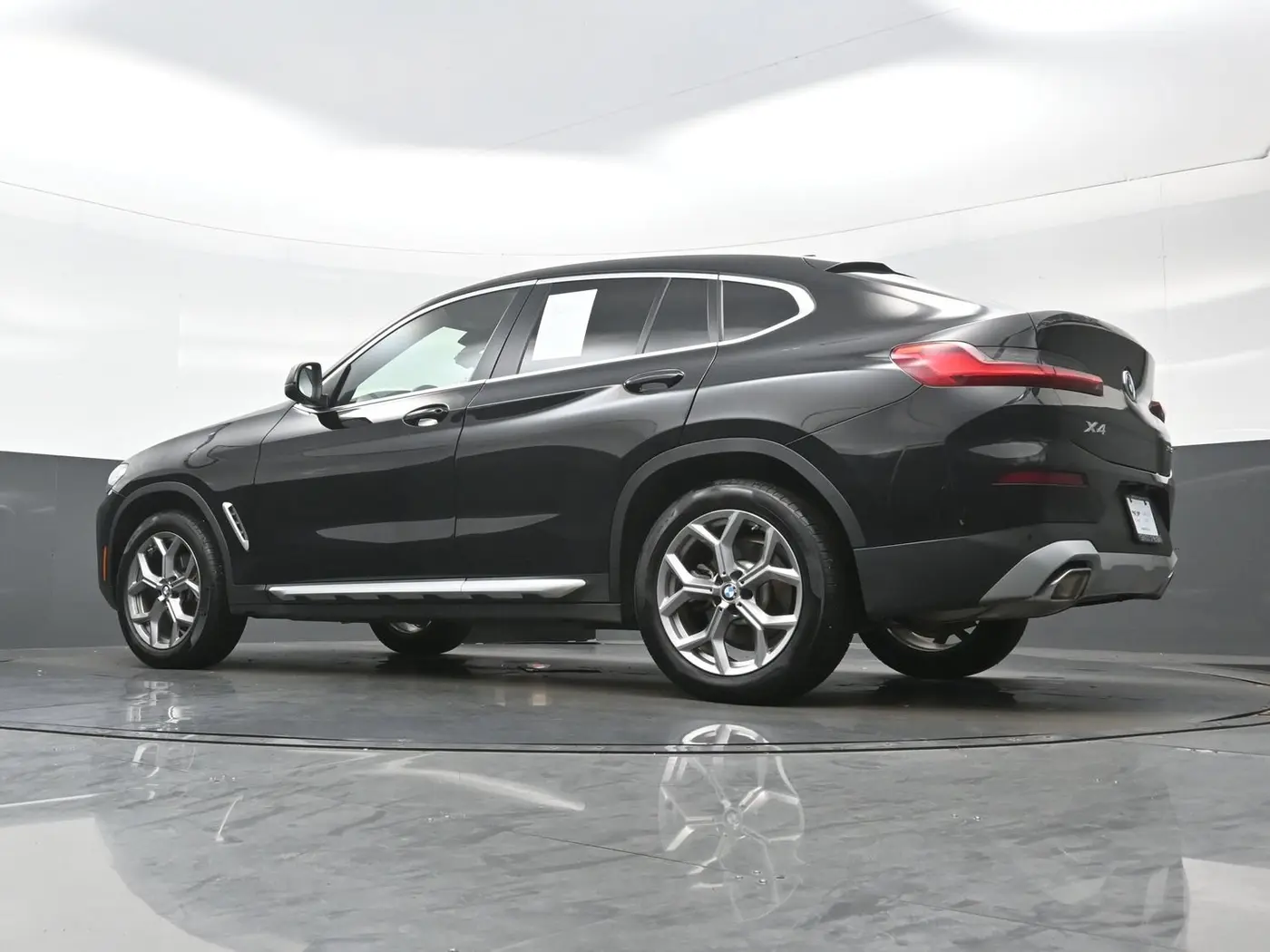 2025 BMW X4 - $44,190