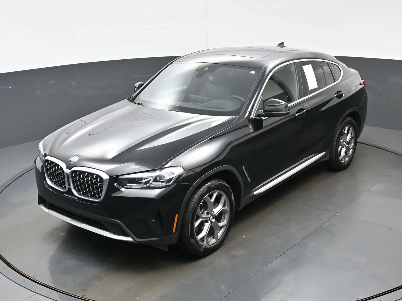 2025 BMW X4 - $44,190