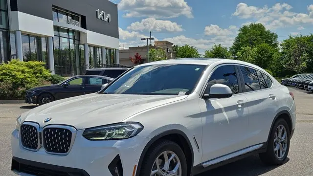 2022 BMW X4 xDrive30i