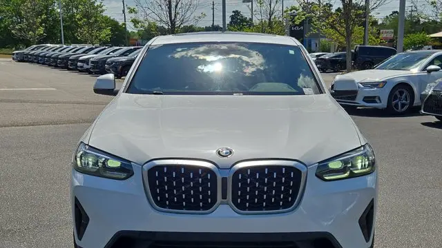 2022 BMW X4 xDrive30i
